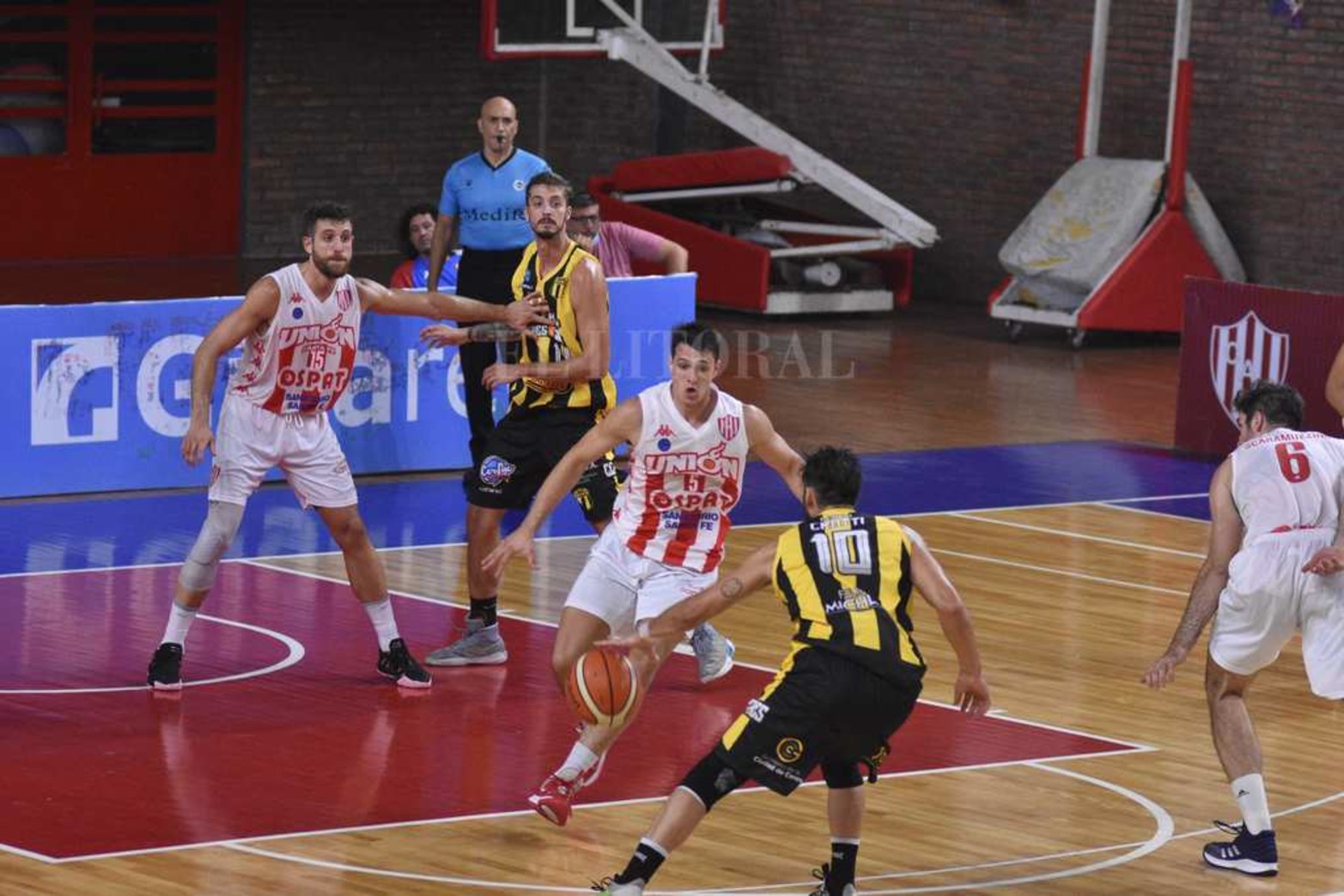 Unión volvió a ganar por una abultada diferencia por 92 a 75. Esta vez frente a Villa San Martín de Resistencia.