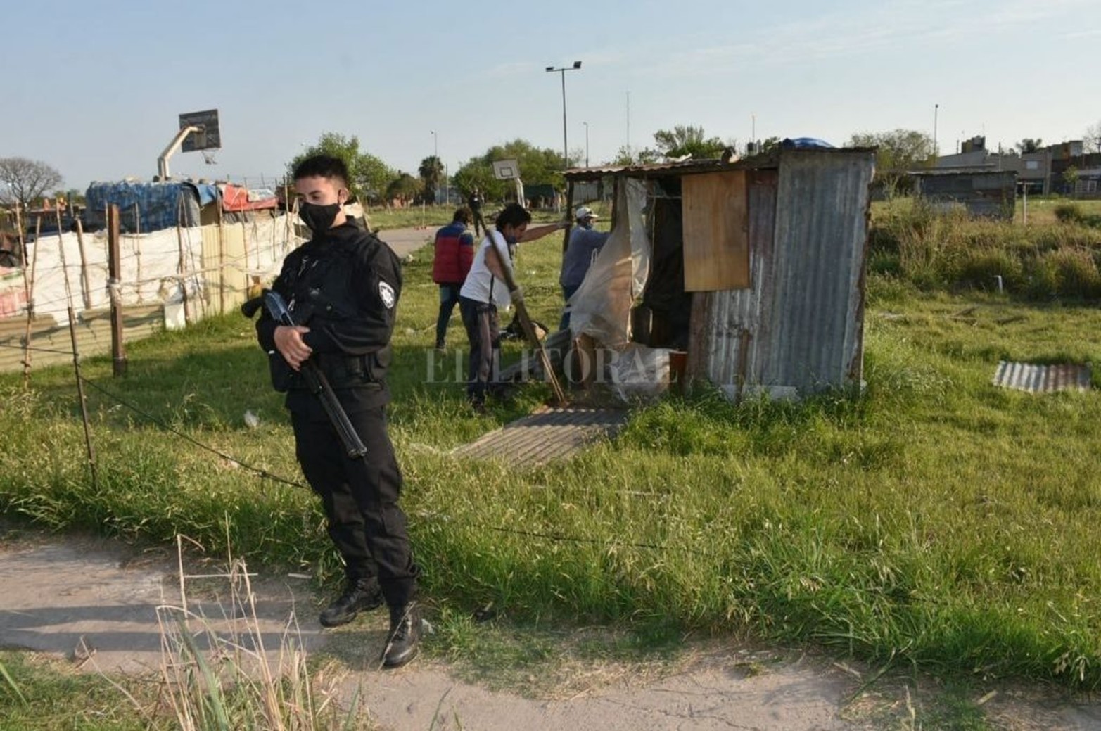 En febrero comenzó el asentamiento en tres manzanas. Una pudo ser desalojada los primeros días. Las otras en el día de hoy.