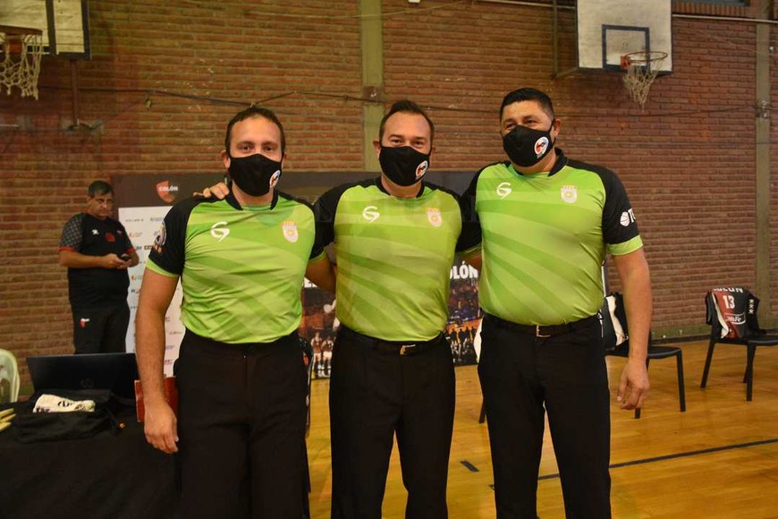 Básquetbol. Colón le ganó el amistoso a Timbues 78 a 75 y se quedó con la Copa Timbues