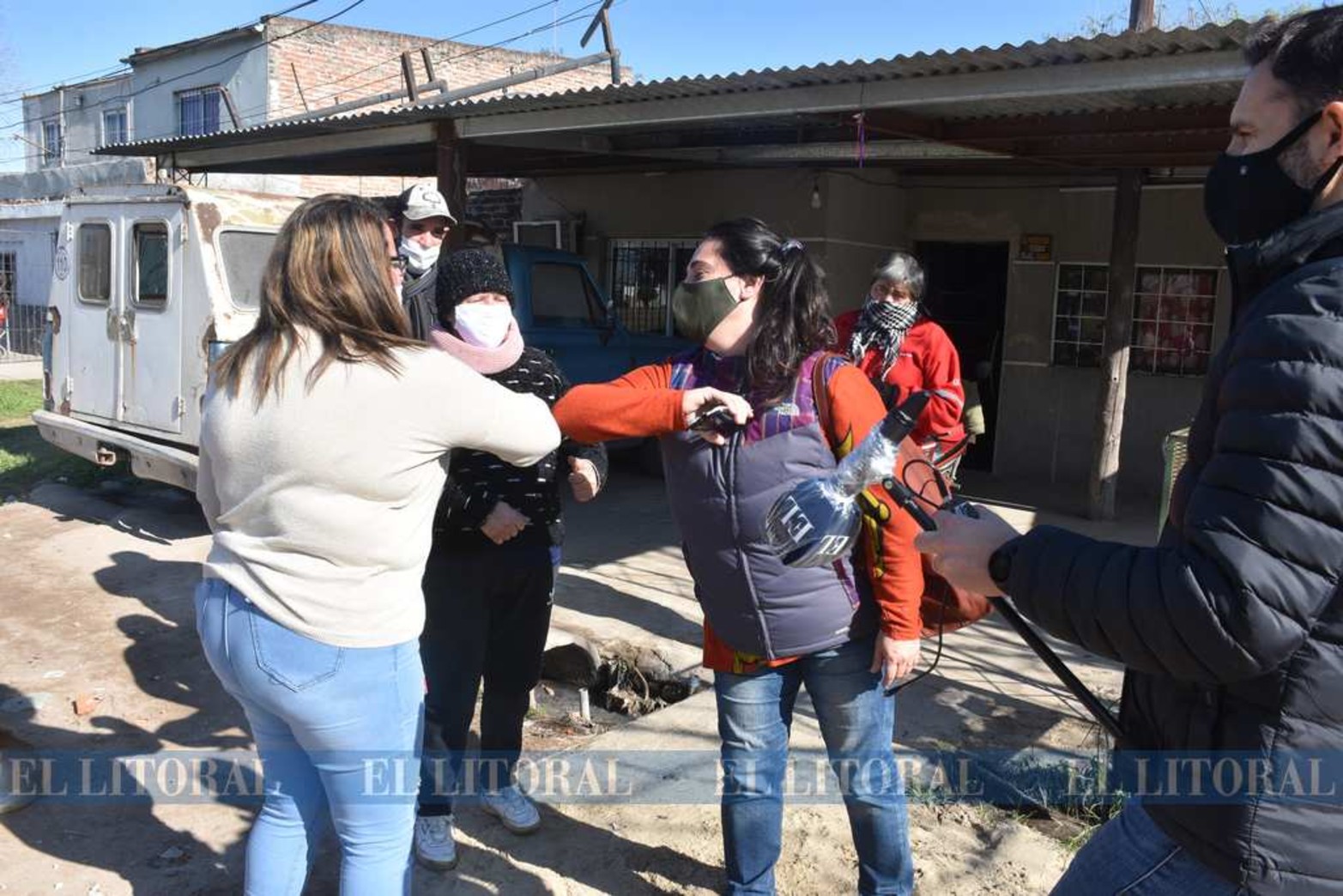 Dos veces por semana brinda un merendero y es a noche. Hace cinco años que funcionan.