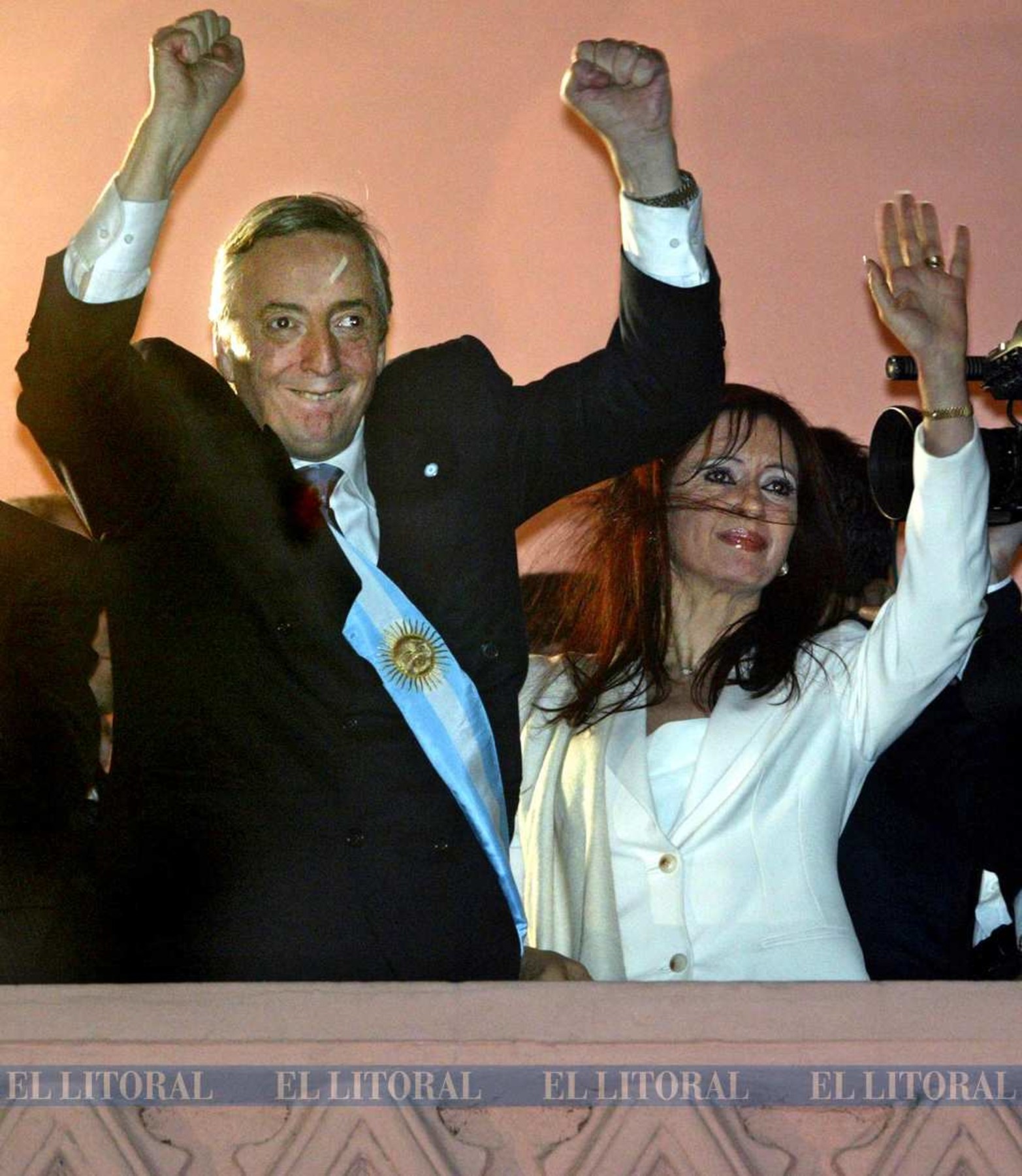 Asunción el 25 de mayo de 2003.