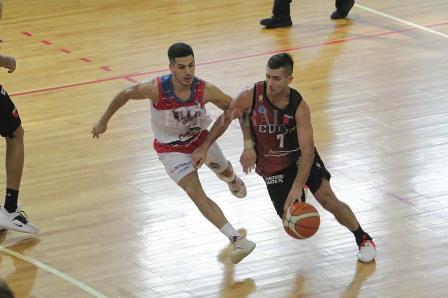 Colón perdió 70 a 61. En la segunda fecha de la tercera edición del sistema de burbujas que implementó el básquetbol argentino. La sede es en Paraná.