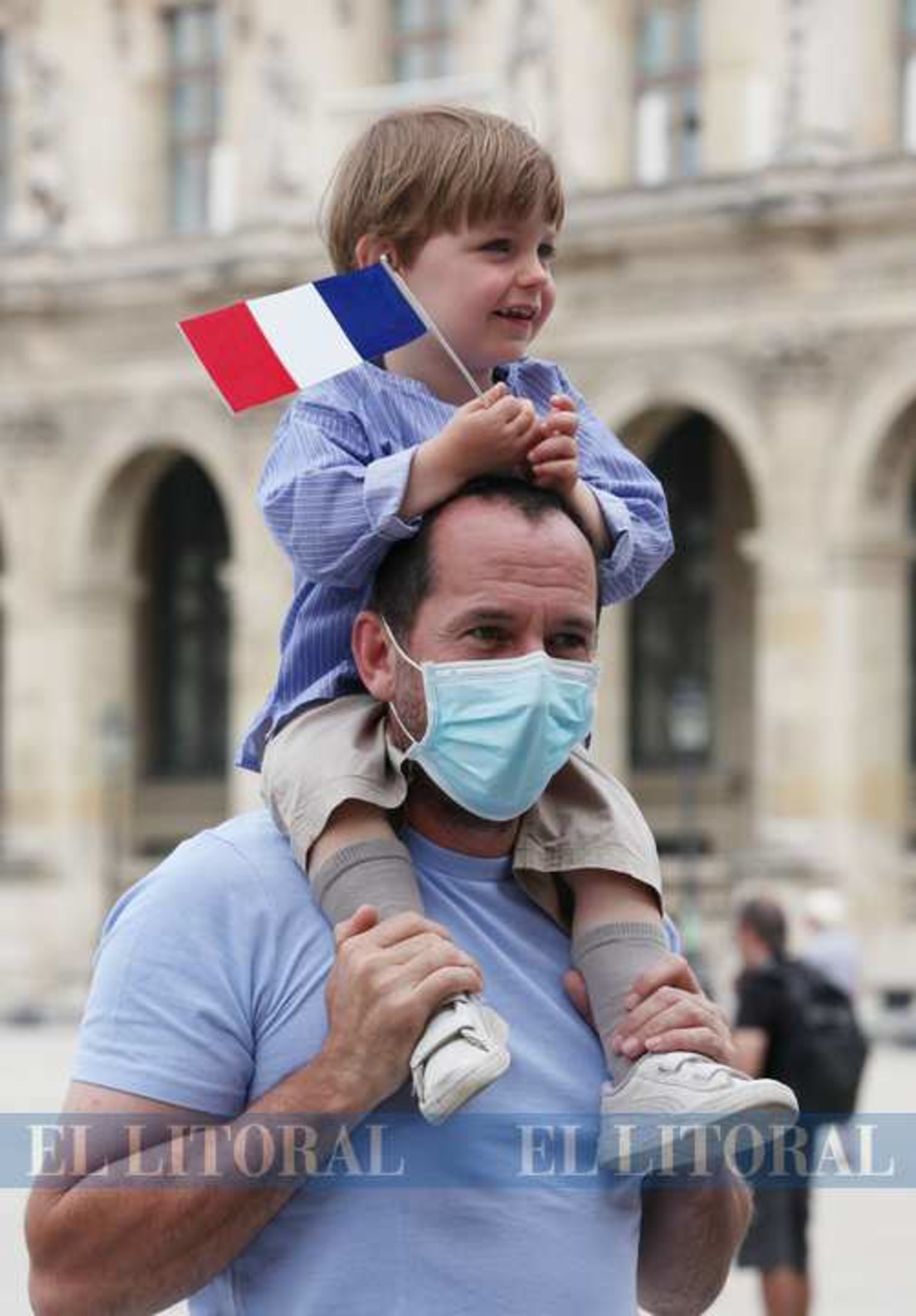 El día nacional de Francia, celebrado ayer 14 de julio,fue instituido por ley en 1880 para conmemorar la toma de la Bastilla del 14 de julio de 1789, símbolo del fin de la monarquía absoluta, y la Fiesta de la Federación del mismo día de 1790, símbolo de la unión de la nación francesa.