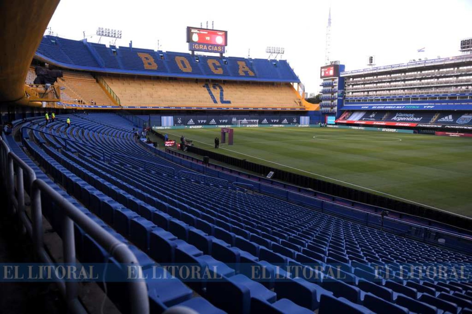 La cancha del Club Boca Junior, vacía. Así se jugó el partido. Eliminatoria, tercera fecha, Mundial Qatar 2022.