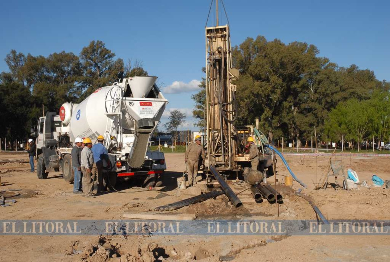 Jueves 1º de octubre de 2009 comienzan los trabajos de cimientos
