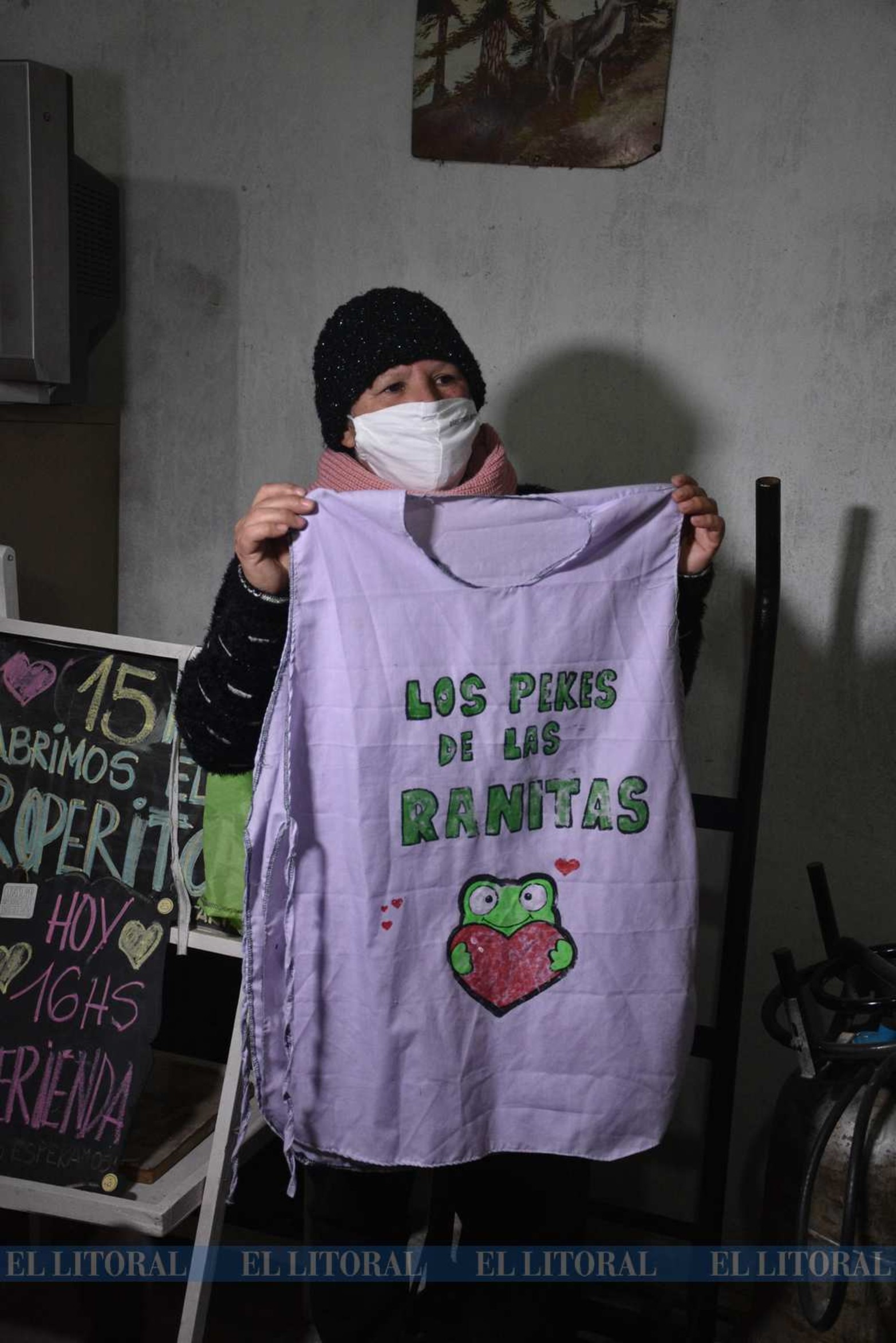 Dos veces por semana brinda un merendero y es a noche. Hace cinco años que funcionan.