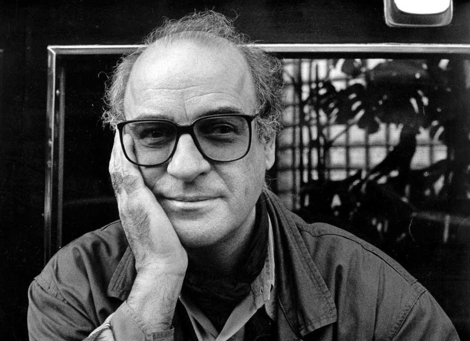 Una de las mejores de fotos de Quino posando para un retrato.