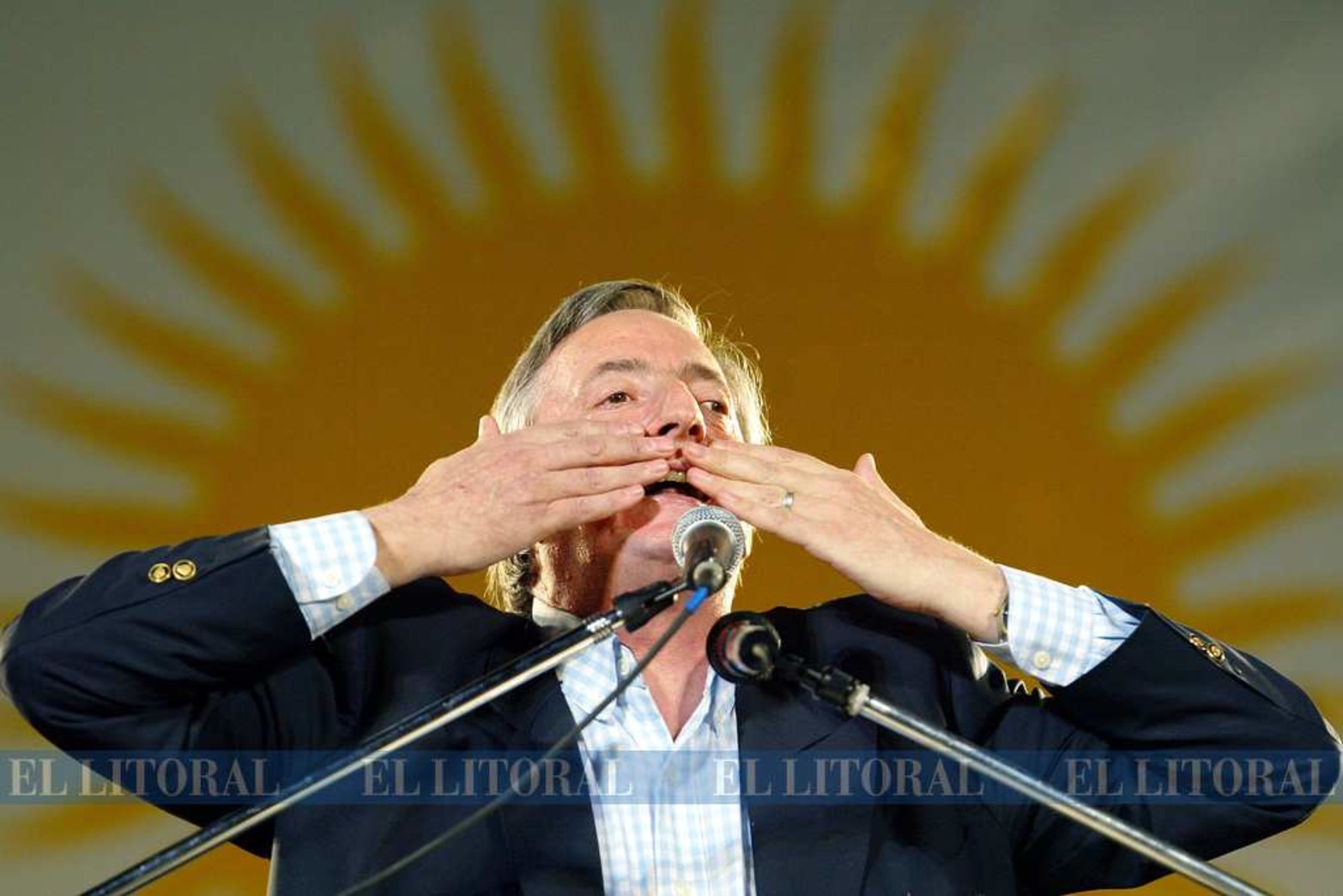 Cierre de campaña, el 25 de abril de 2003.