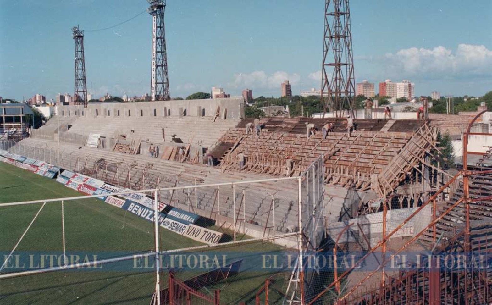 Construcción platea este baja