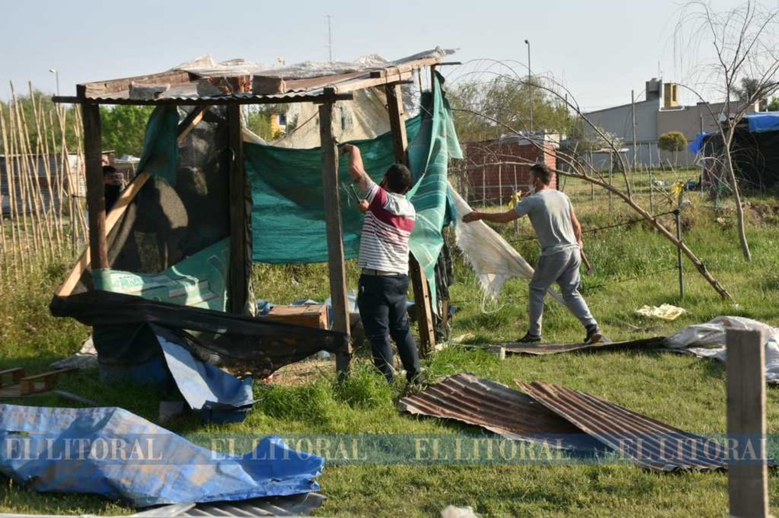 En febrero comenzó el asentamiento en tres manzanas. Una pudo ser desalojada los primeros días. Las otras en el día de hoy.