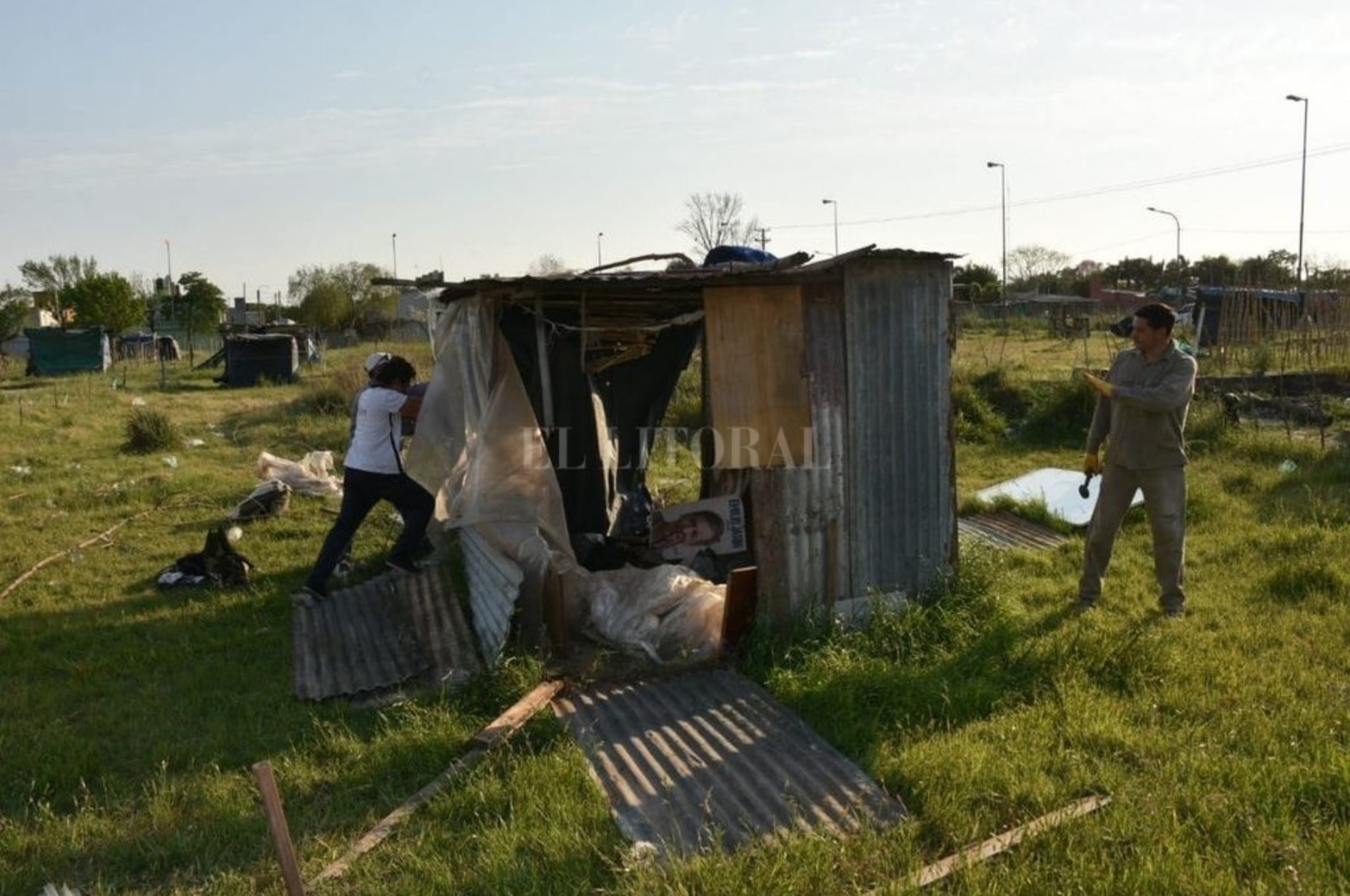 En febrero comenzó el asentamiento en tres manzanas. Una pudo ser desalojada los primeros días. Las otras en el día de hoy.