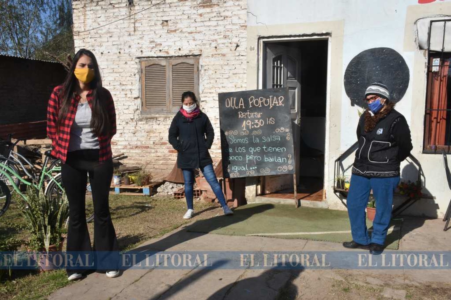 El ángel que los guía. La repentina ida de Agustina de solo 15 años los movilizó para hacer un merendero. Barrio Yapeyú.