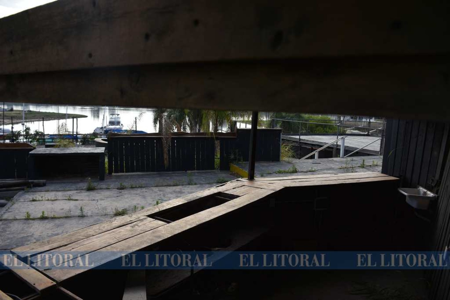 "Club 25" otro de los bares que sufre las consecuencias de las medidas sanitarias. Piden ayuda ante la asfixiante situación.