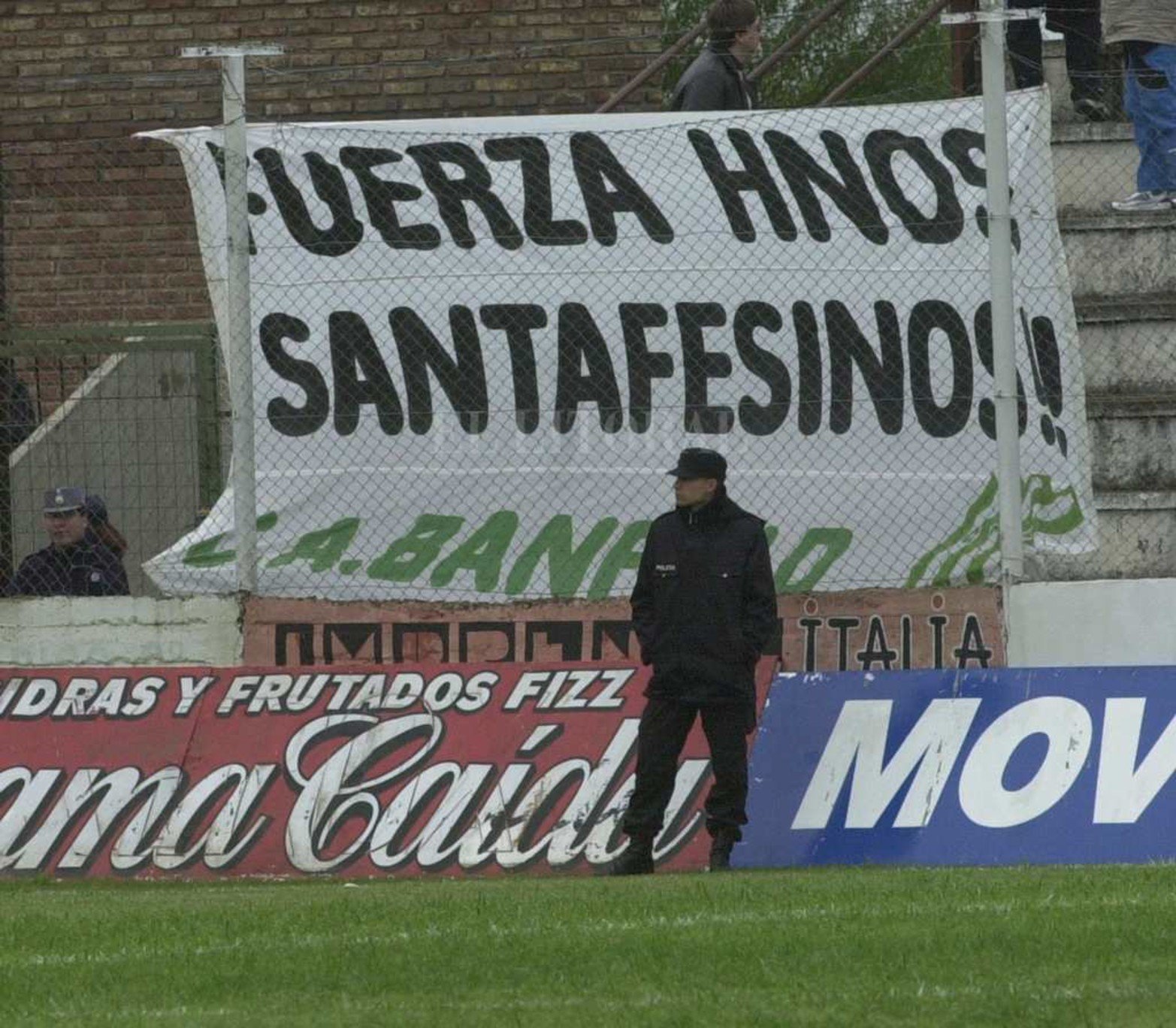 Los clubes de la primera división se solidarizaron con la situación.