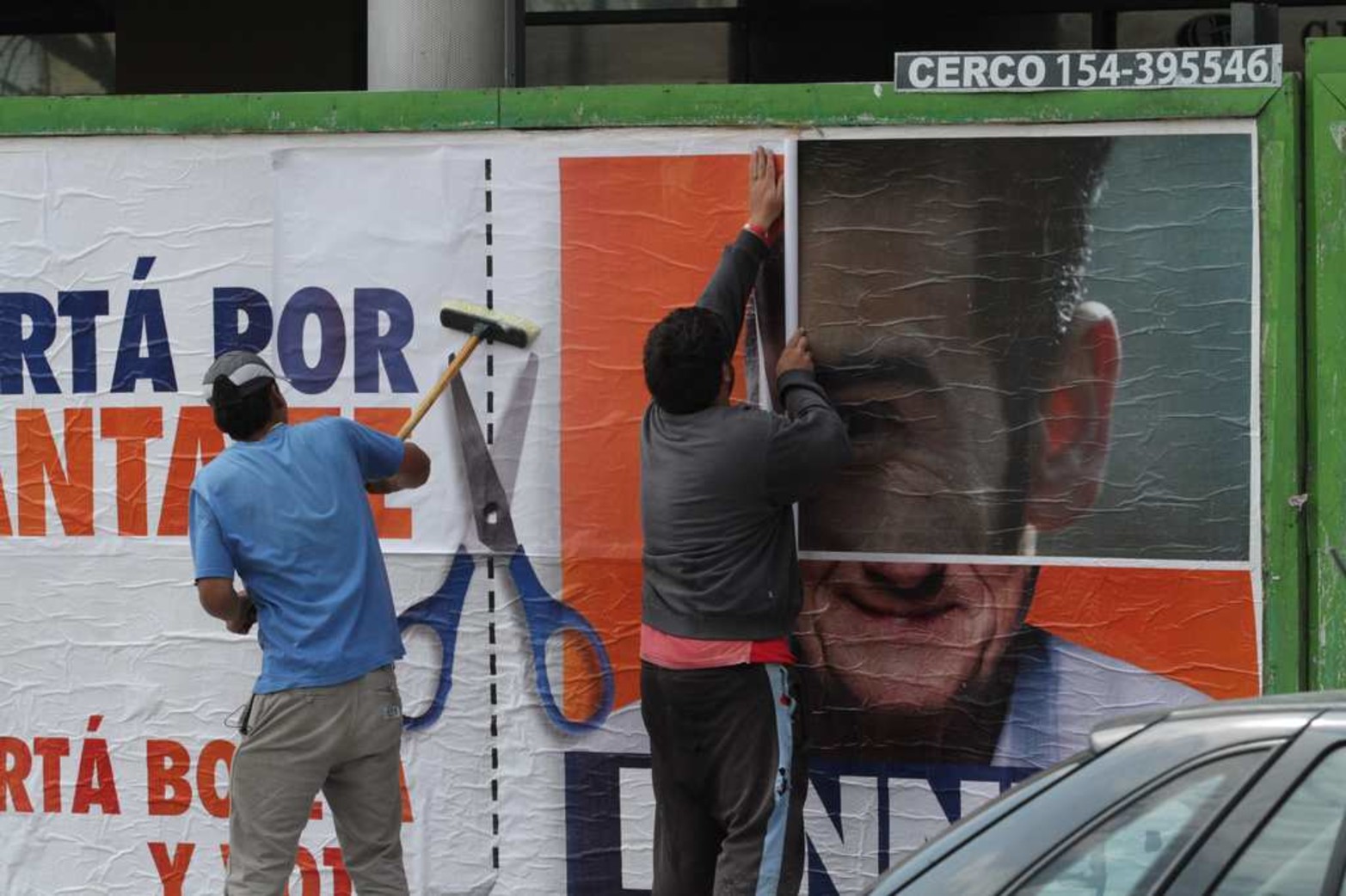 2015.10.03 Campaña política Binner diputado nacional corta boleta tijera Foto Mauricio Garín