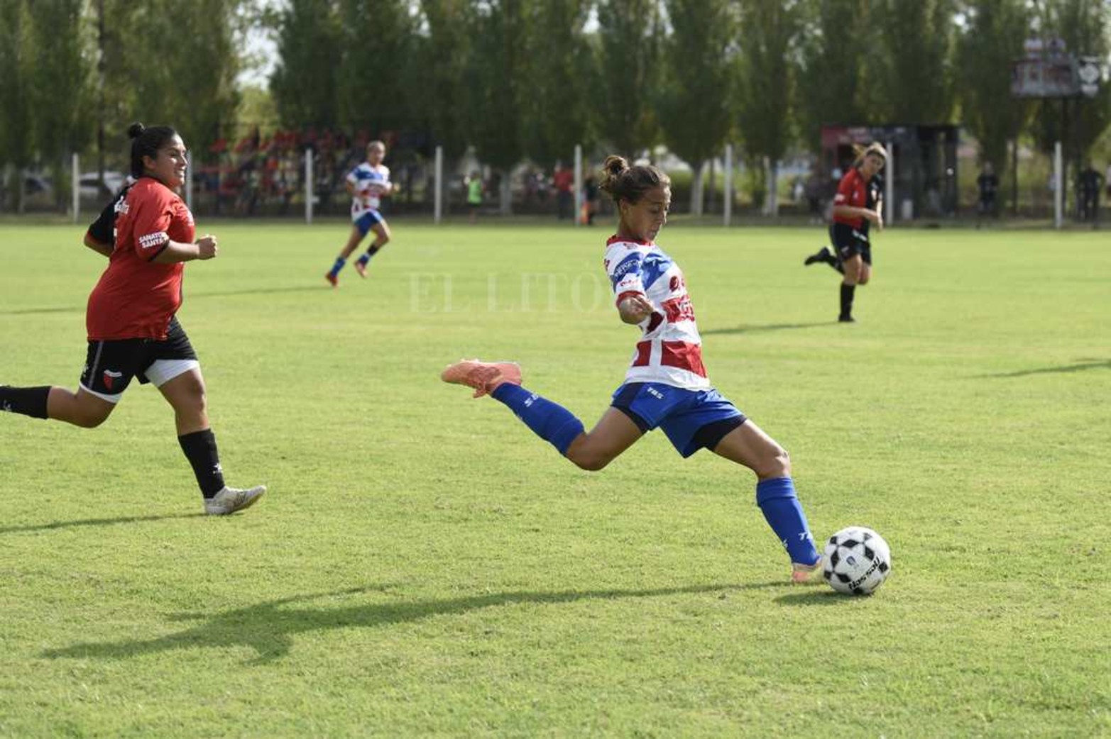 4 a 1 goleó el equipo Unión a Colón en el clásico femenino.