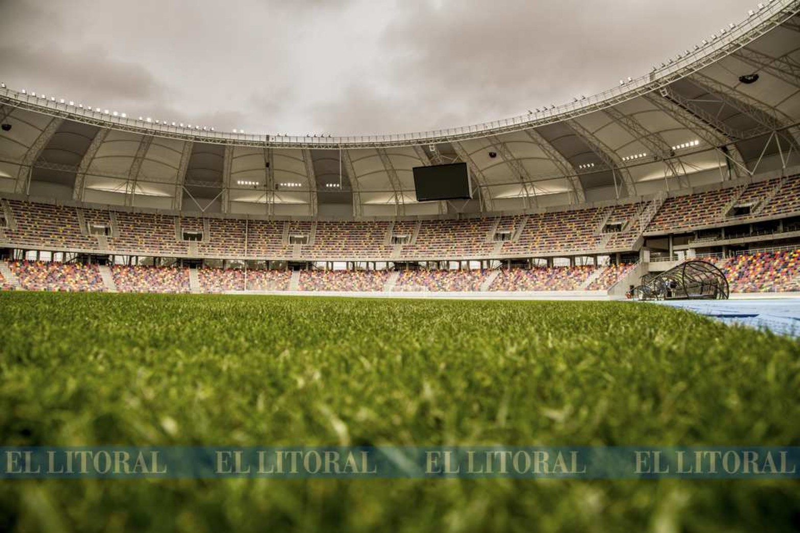 "Madre de Ciudades' es el nombre del estadio único ubicado en la capital de Santiago del Estero. La CONMEBOL ayer realizó una visita técnica y lo aprobó. Allí será una de las sedes de la Copa América Argentina-Colombia 2021.