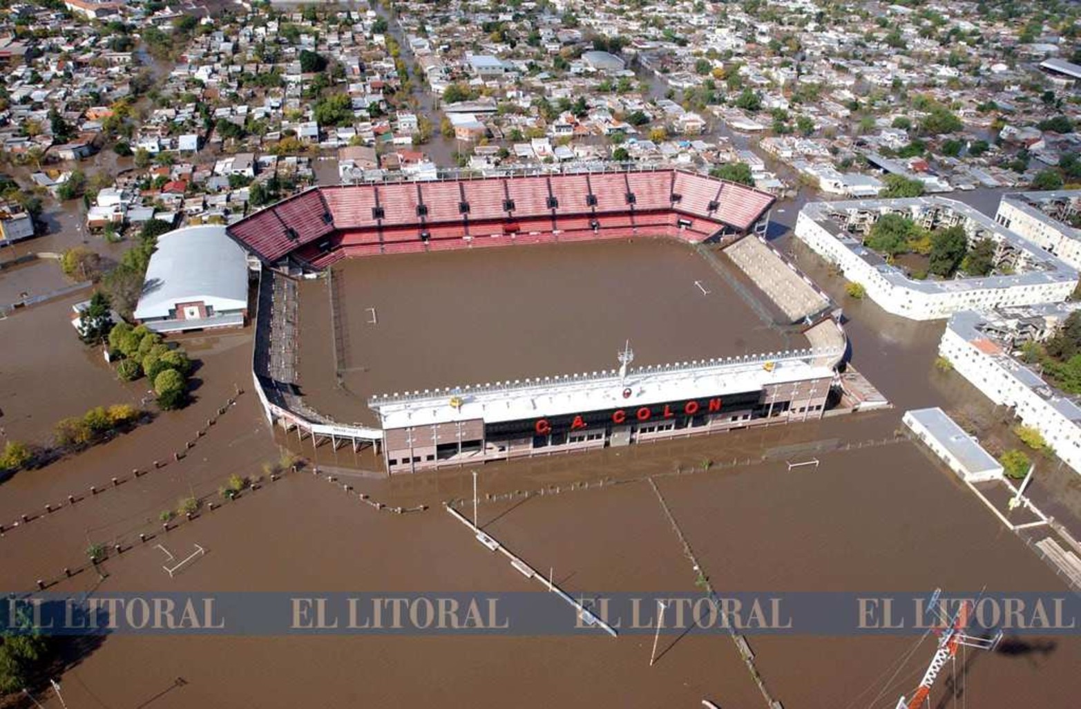 La triste imágen que dejó la inundación de abril de 2003