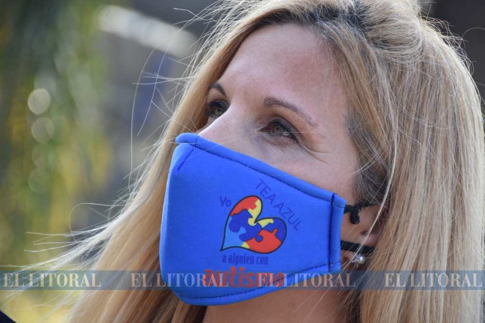 Pulseras azules. La idea surgió de María José Robles, mamá de Máximo, a quien a los 2 años y medio (hoy tiene 8) le diagnosticaron la condición. La repercusión fue tal que el producto fue pedido desde España, Chile, Paraguay, Uruguay y Bolivia.