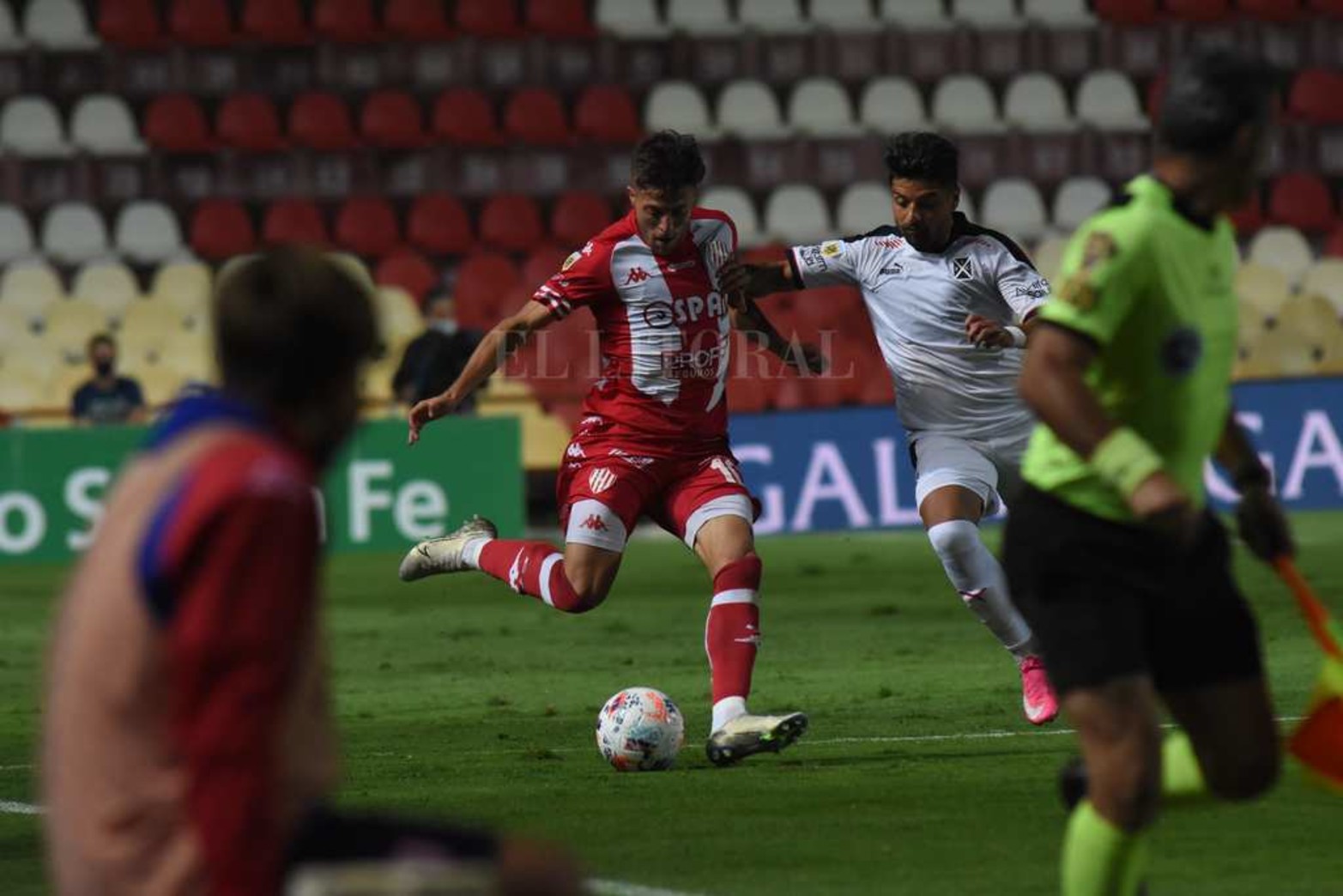 Unión empató 0 a 0 con Independiente y sus chances de clasificar se complican.