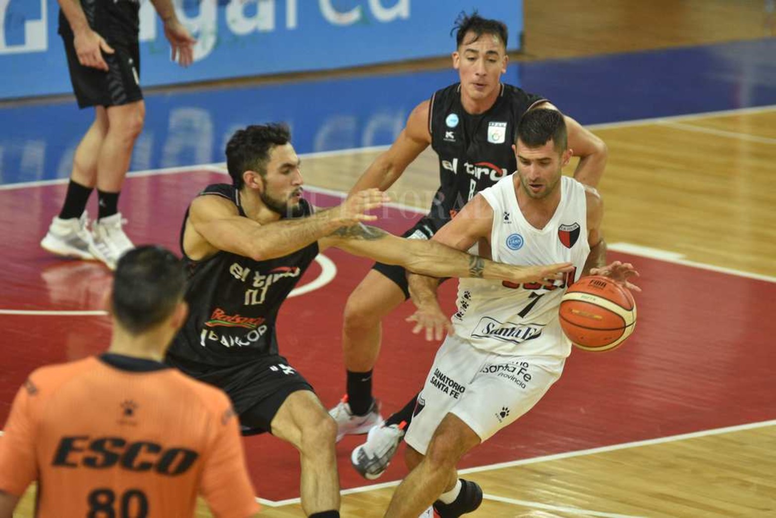 En un final para el infarto, Colón cayó por un punto: 83 a 82 frente a Central Olímpico Argentino de Ceres.