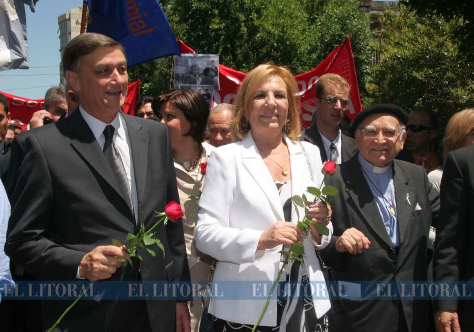 Con 64 años Binner se convirtió así en el primer gobernador socialista de la República Argentina.