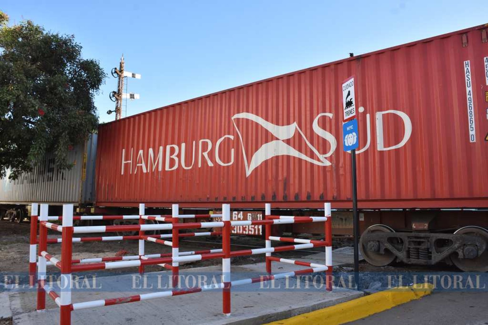 Obra sobre la intersección de calle 25 de mayo.