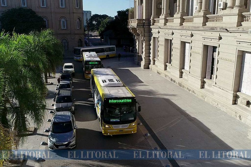 Protesta de colectivos desde el drone de El Litoral