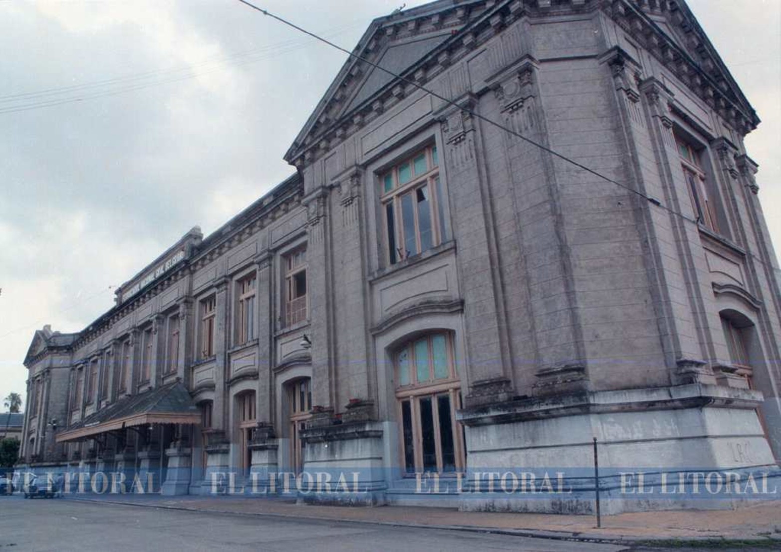 Esquina este en mayo de 1996.