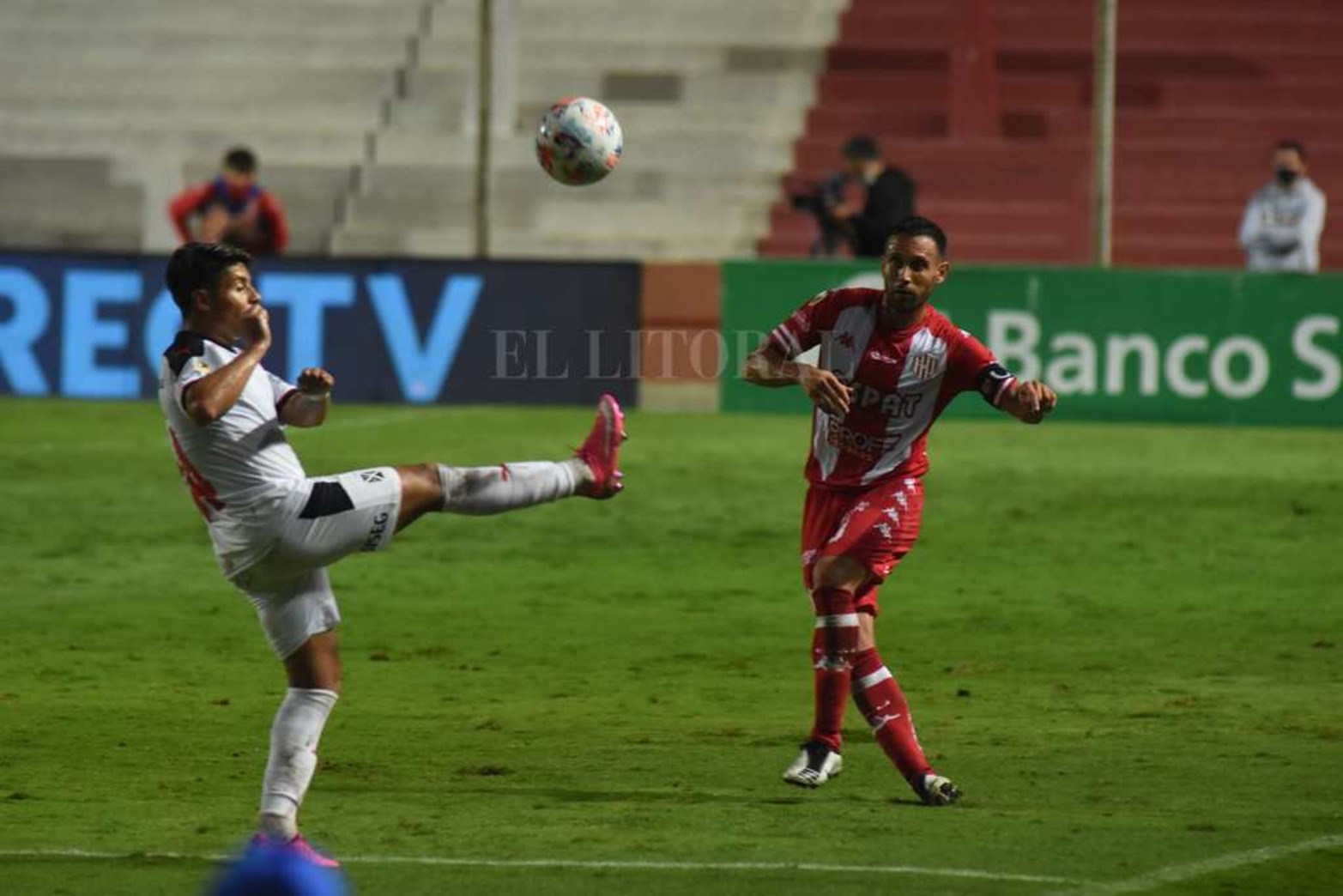 Unión empató 0 a 0 con Independiente y sus chances de clasificar se complican.