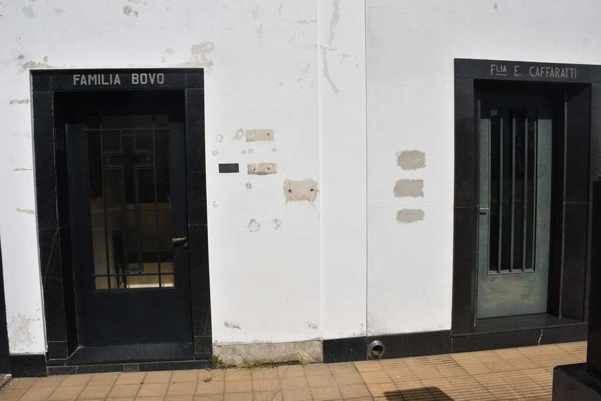 El cementerio es tierra de nadie