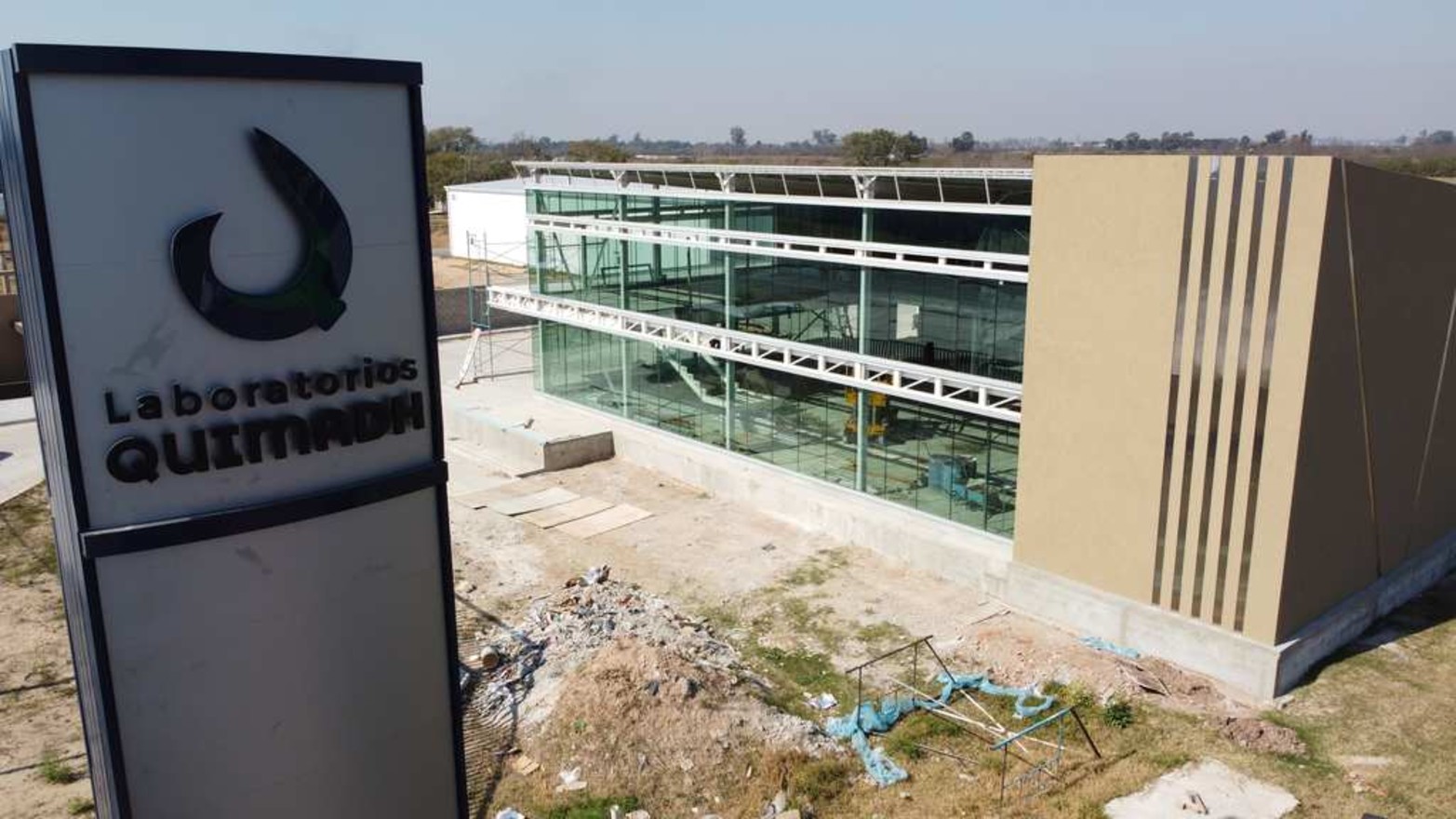 Del laboratorio al campo y a la industria. La empresa Quimadh lleva 25 años en el mercado local y más de una década en el mercado internacional.