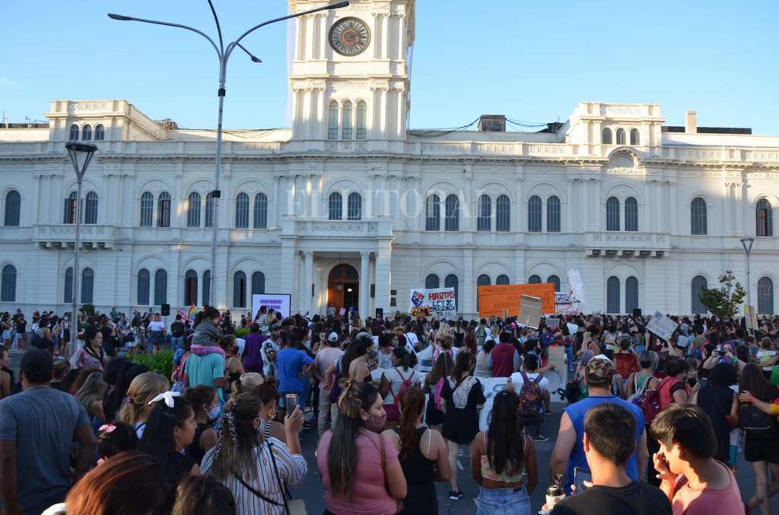 En la vecina ciudad de Paraná.