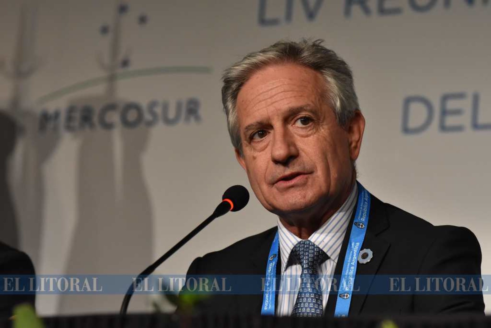 Andrés Ibarra, Ministro de Modernización de la Nación, anunciando que no se cobrará mas el roaming entre los países que integran el Mercosur. No está funcionando a la fecha.