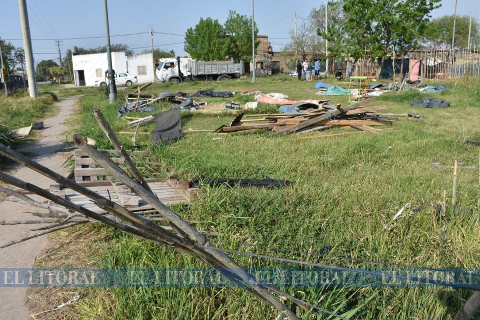 En febrero comenzó el asentamiento en tres manzanas. Una pudo ser desalojada los primeros días. Las otras en el día de hoy.