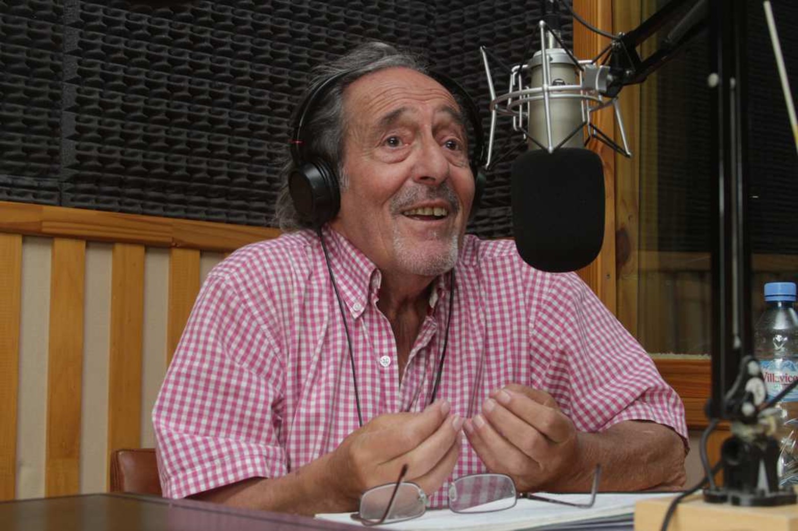 La radio, fue uno de los lugares, donde tuvo fidelidad con sus oyentes.