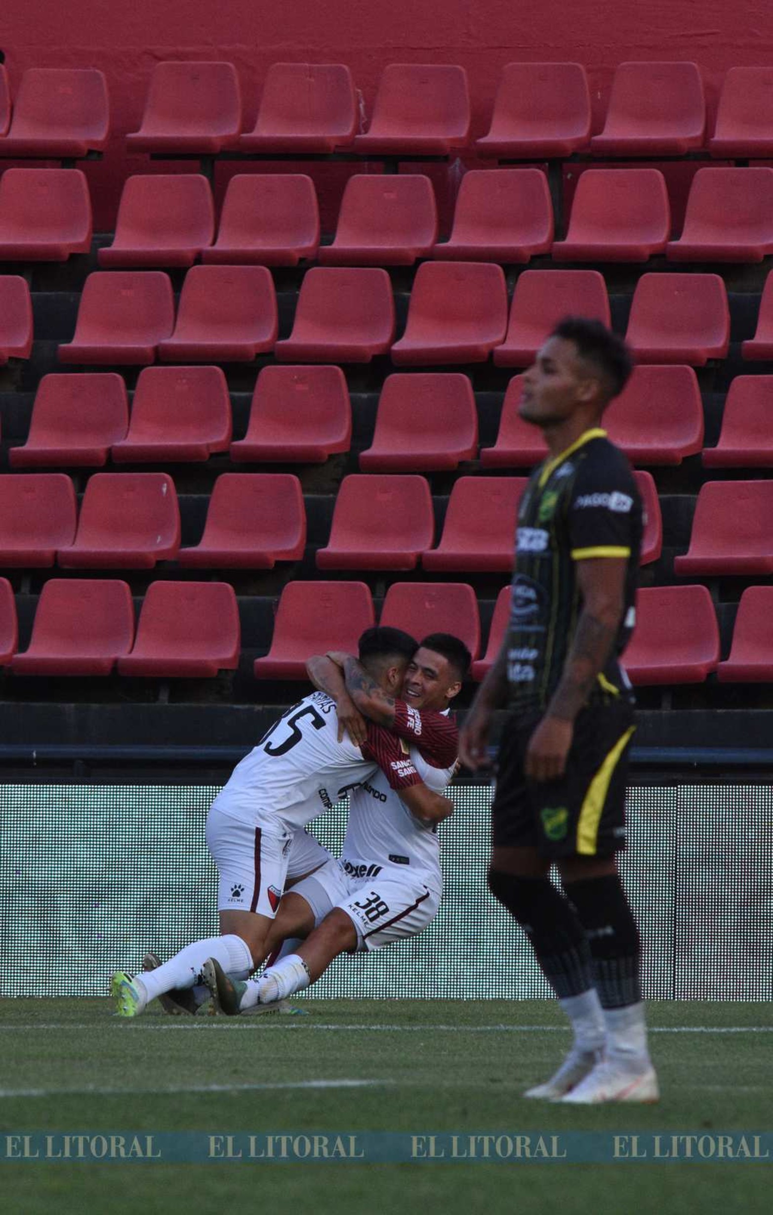 Colón cosechó todos los puntos jugados de local en las dos presentaciones.