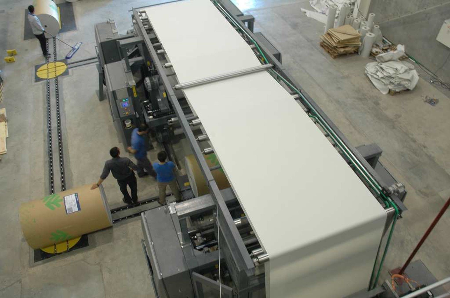 Vista cenital donde se colocan las bobinas de papel.