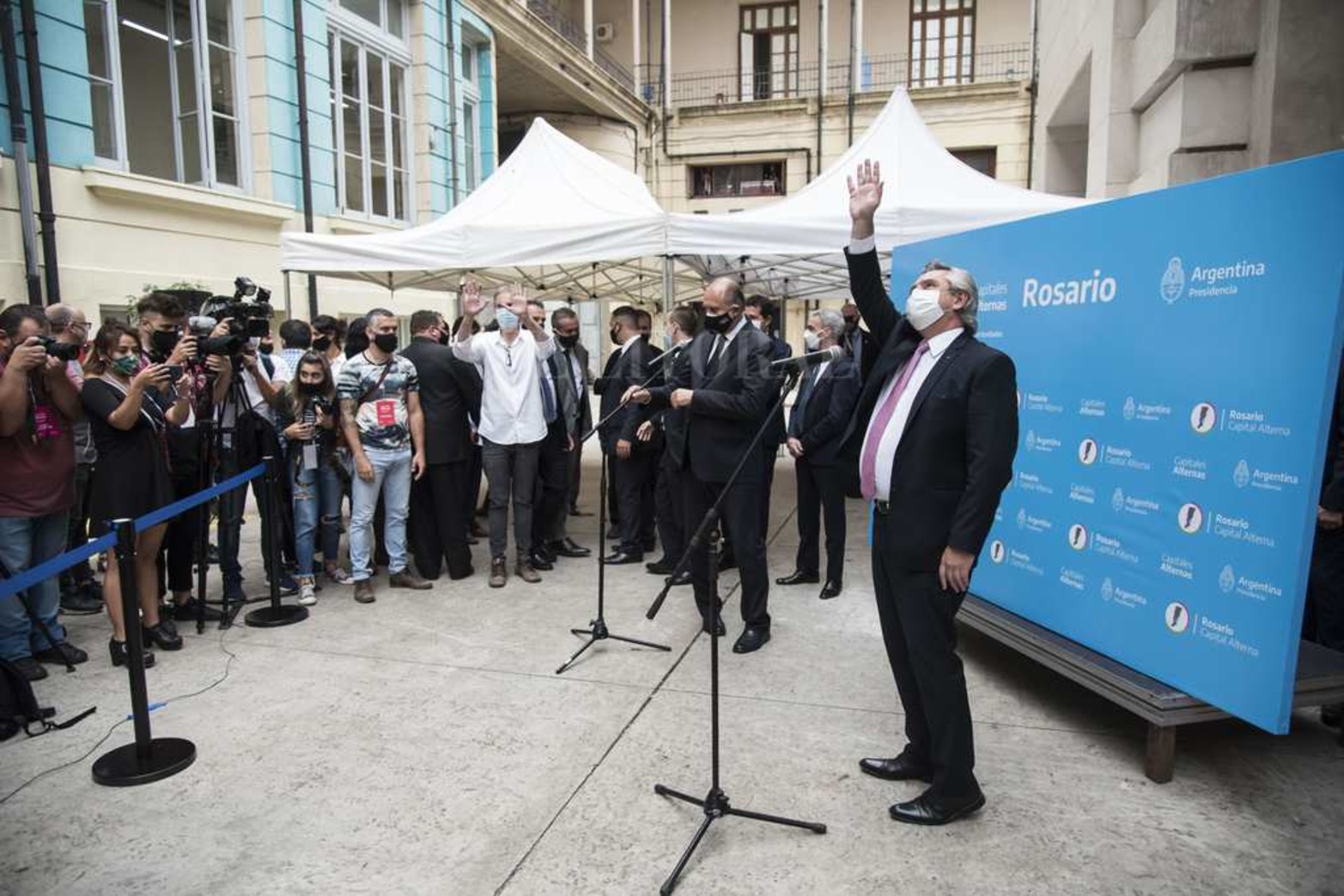 El Presidente Alberto Fernandez visitó en el día de hoy, la ciudad de Rosario, anunciando nuevas inversiones.