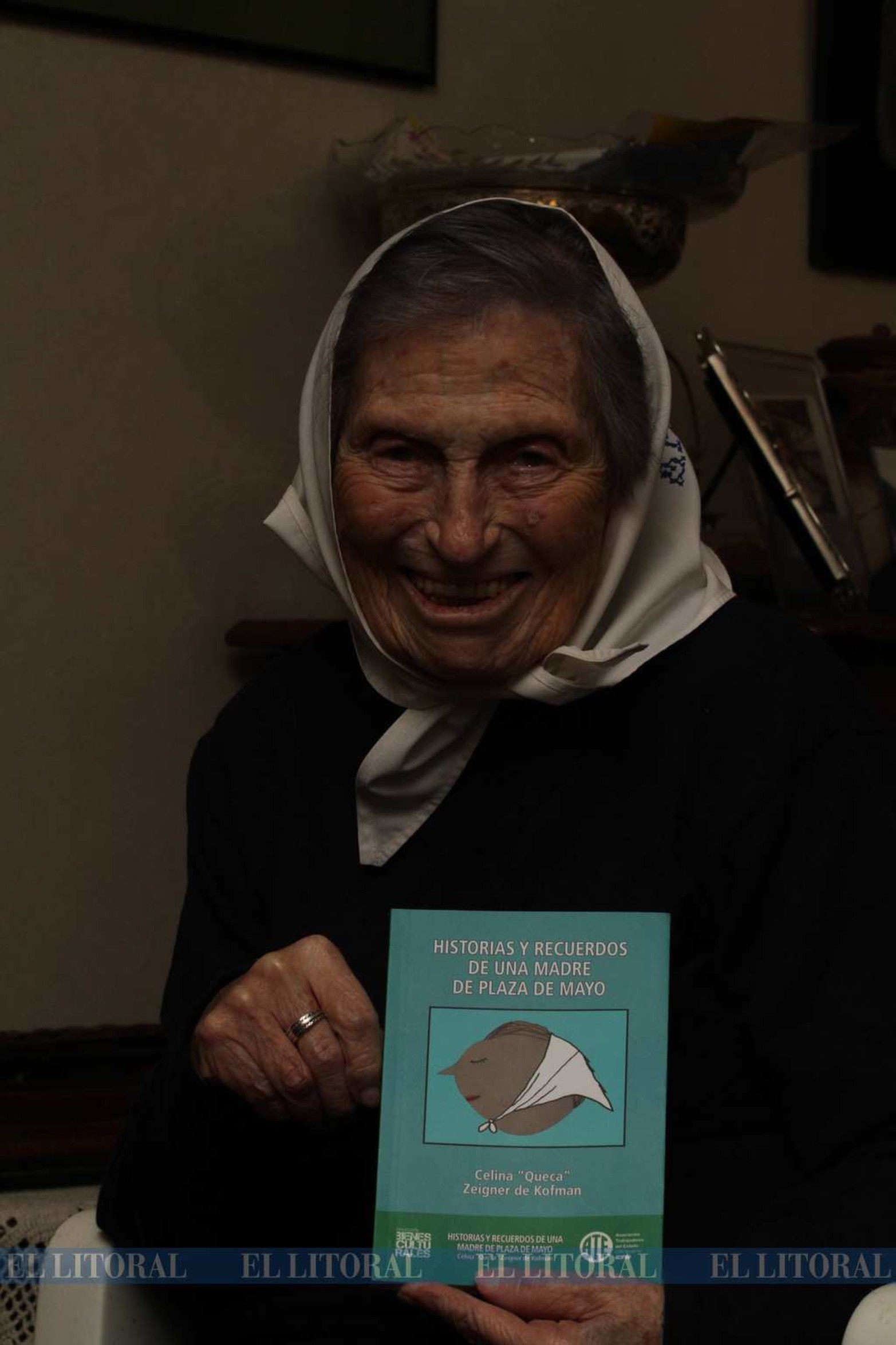 28 de abril de 2017. Presentación del libro Historia y recuerdo de una madre de Plaza de Mayo Celina Queca Zeigner de Kofman.