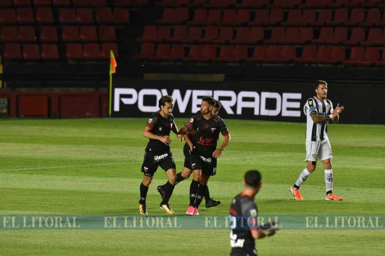 El festejo de Cristian Bernardi.