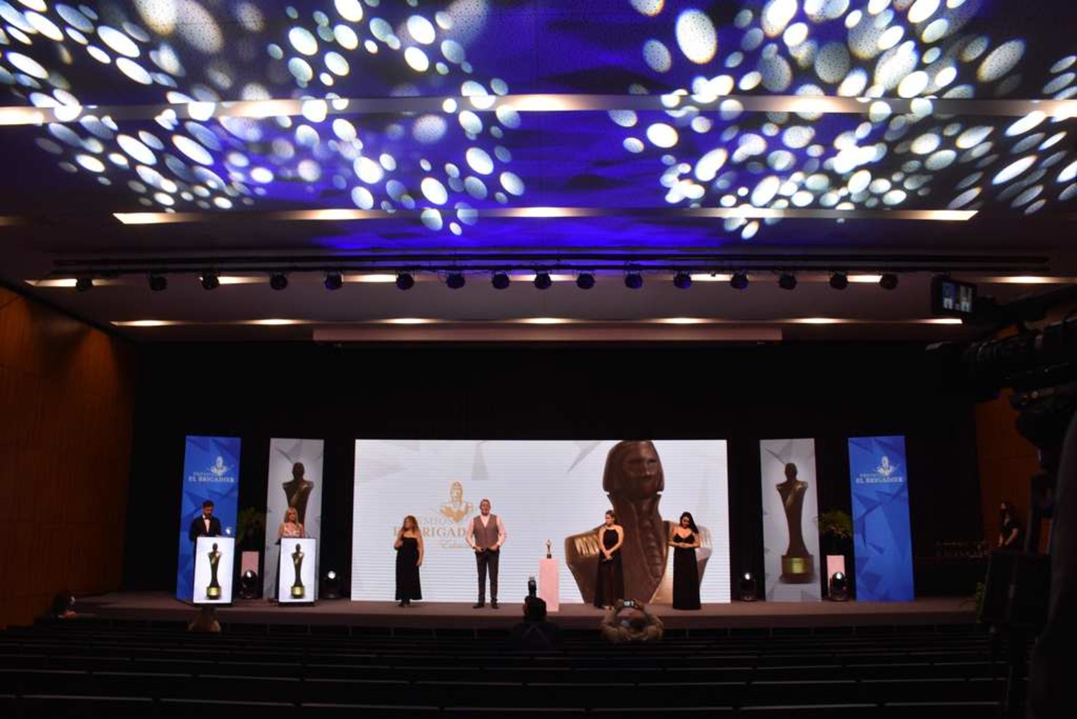 Premios Brigadier 2020. A pesar de un año muy difícil, los grandes ganadores del Brigadier 2020 alzaron la tradicional estatuilla. Reconocidas por su prestigio y popularidad, la premiación a las empresas más destacadas de la región se dio bajo estrictos protocolos en el Museo de la Constitución.