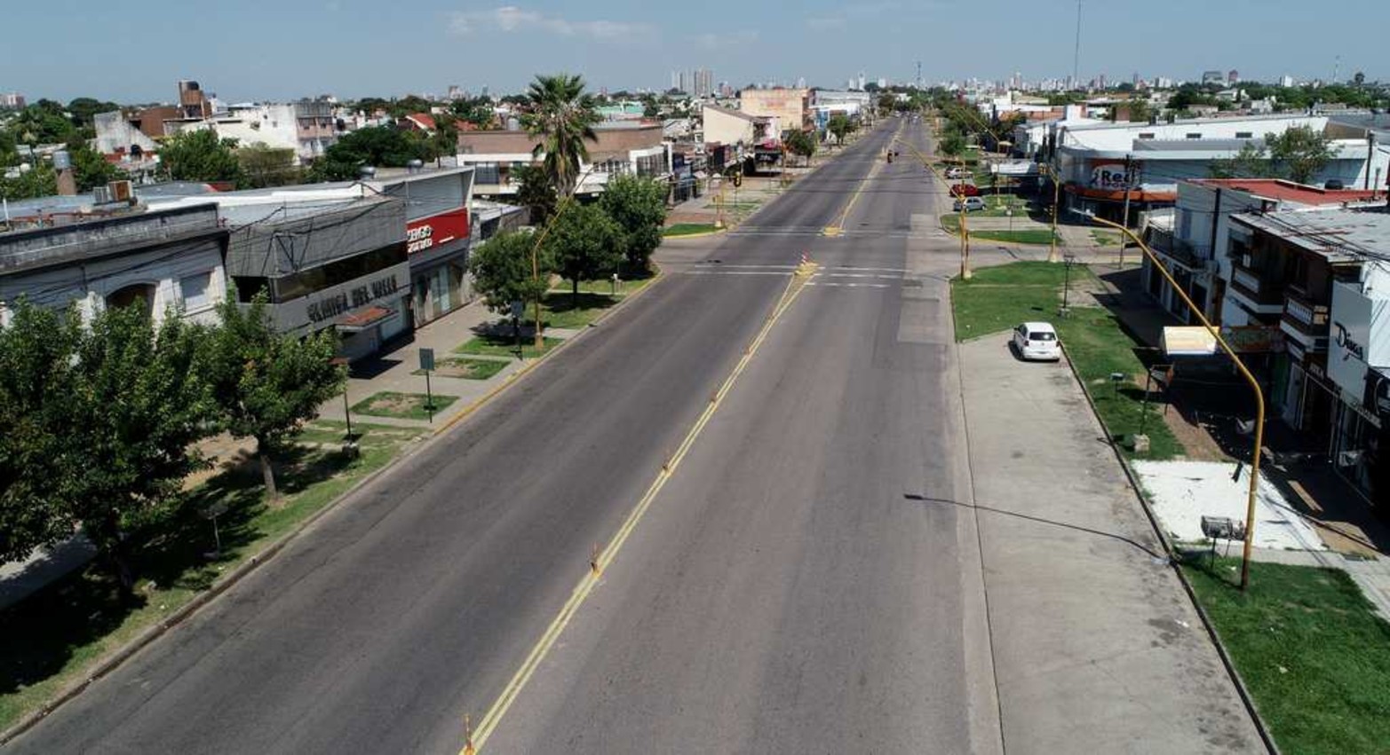 Desde arriba. La cámara de drone del diario El Litoral nos brinda otra mirada de avenida Aristóbulo del Valle.