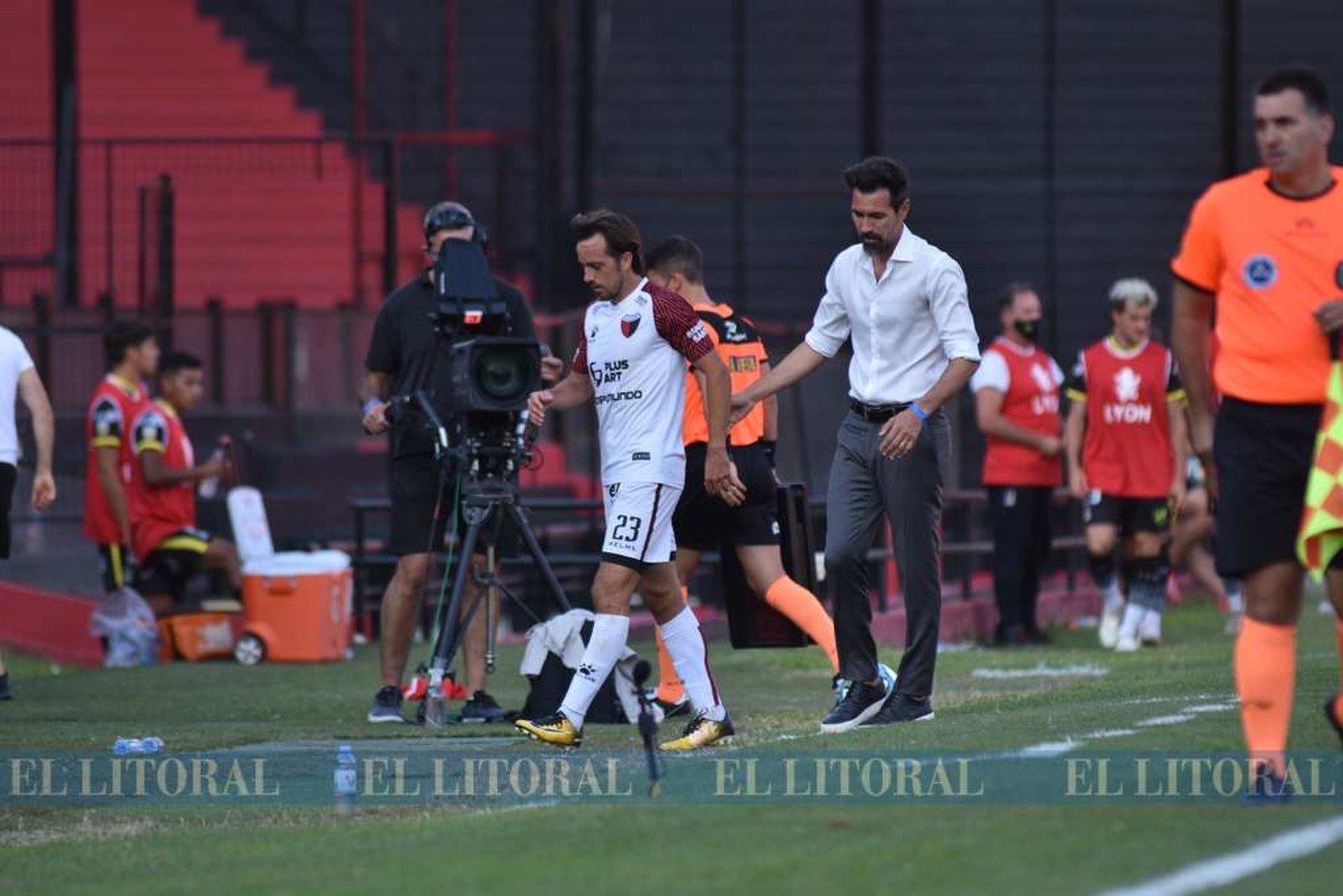 El DT Dominguez y Cristian Bernardi