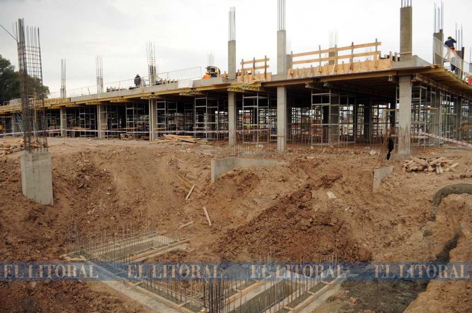 Lunes 25 de octubre de 2010. La obra empieza a dejarse ver