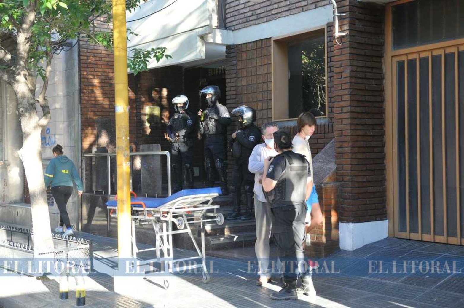 Incendio en un edificio de calle Suipacha con consecuencias fatales para su octogenaria ocupante .