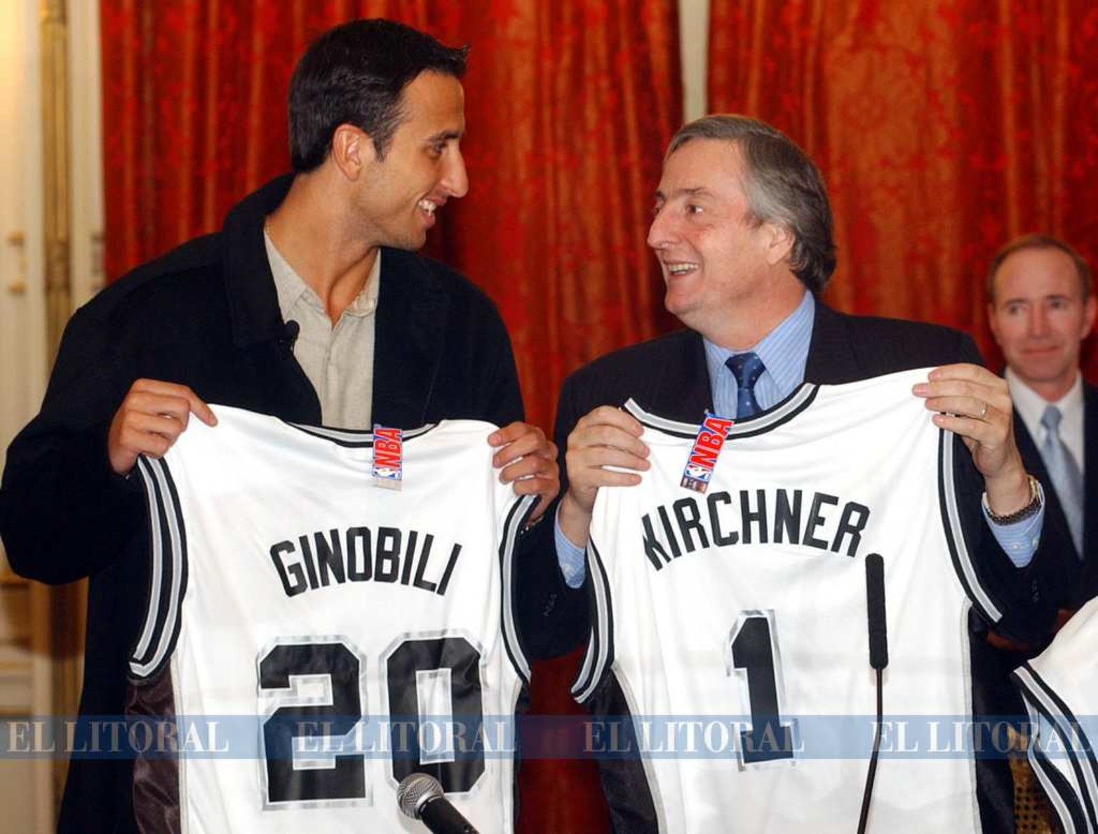 Con el basquebolista Emanuel Ginobili.