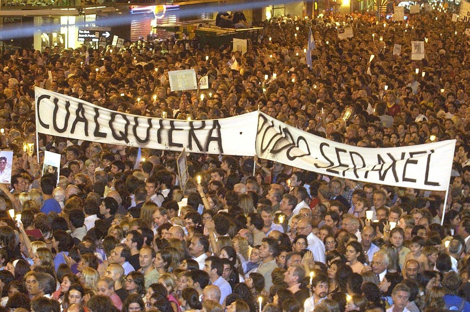 Marcha por Axel Blumberg