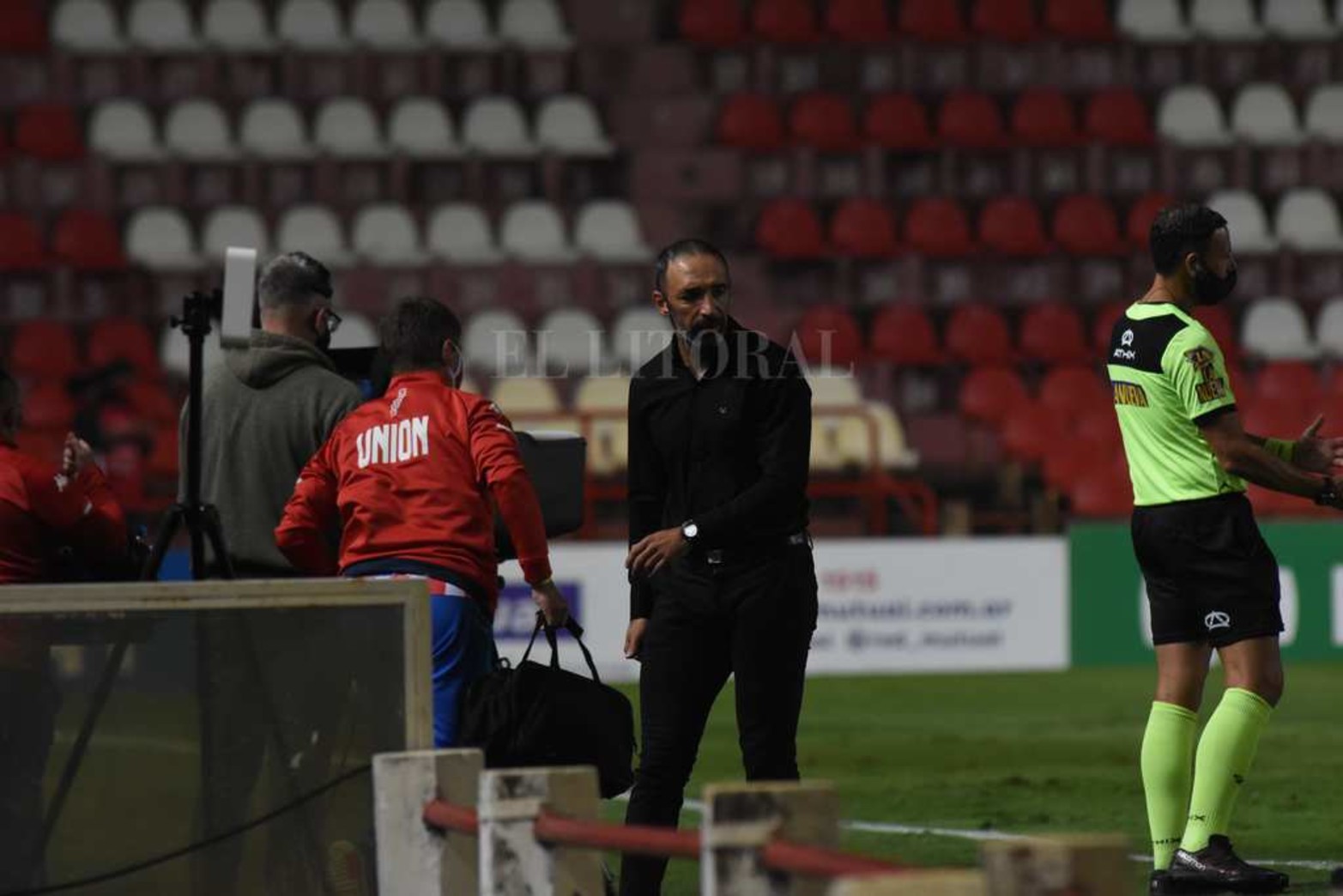 Unión empató 0 a 0 con Independiente y sus chances de clasificar se complican.