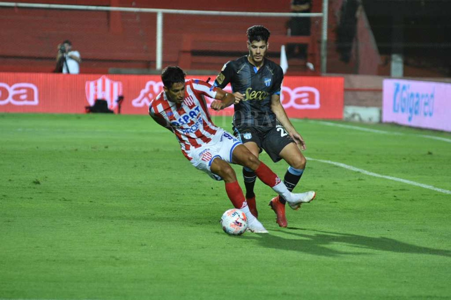 Unión empató 2 a 2 con Atlético Tucumán en la primera fecha de la Copa de la Liga 2021.